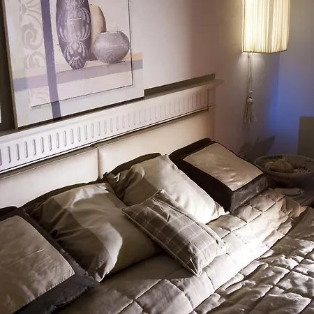 別荘 Heraclea House フヴァル